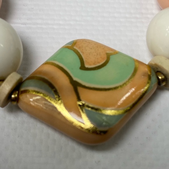 Vintage Signed Japan White, Peach and Green Beaded Necklace - Picture 5 of 8